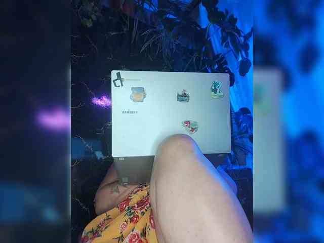 ElizaCutie webcam