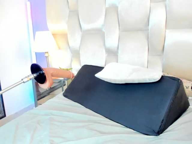 megan-loviitz live cam preview