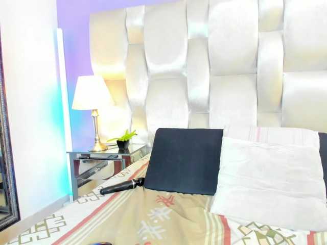 megan-loviitz live webcam show