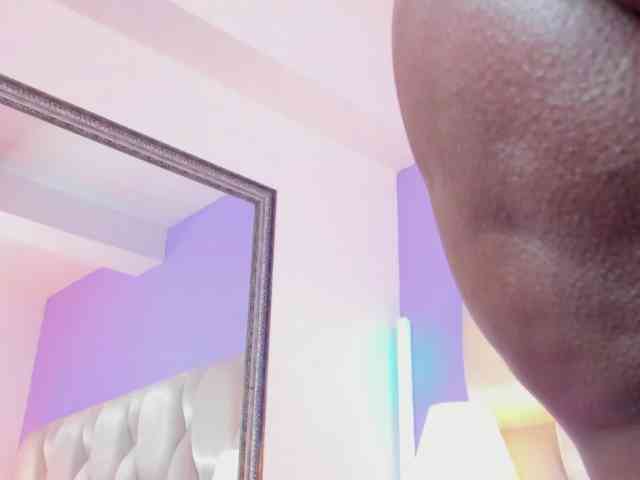 Model: megan-loviitz