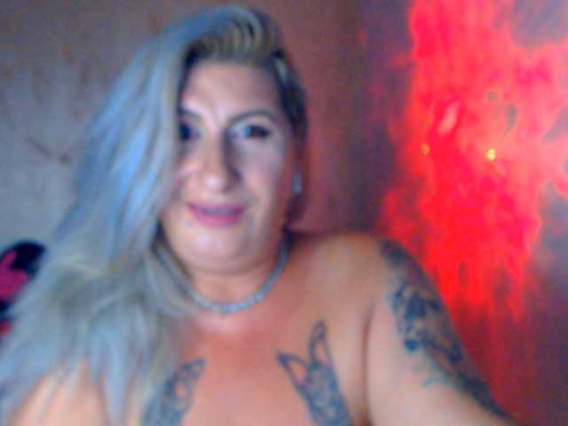 LilithGreen live cam on BongaCams