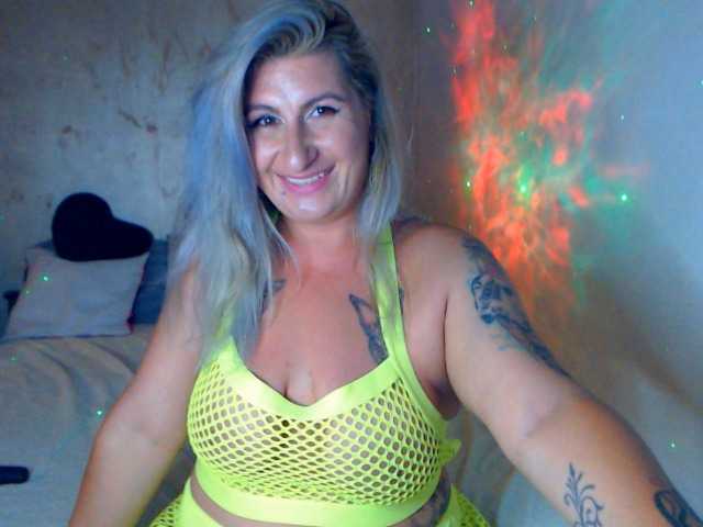 LilithGreen live cam on BongaCams