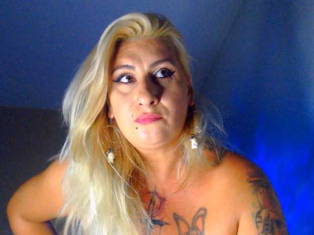 LilithGreen live cam on BongaCams