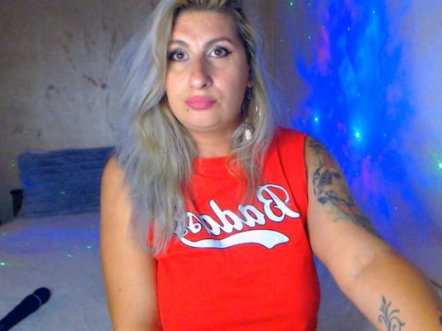 LilithGreen live webcam show