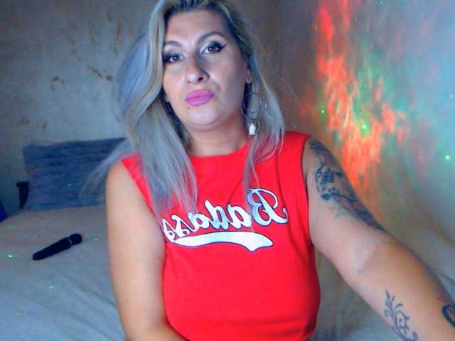 LilithGreen live webcam show