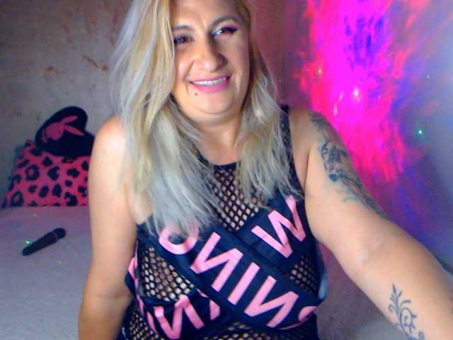 LilithGreen live cam on BongaCams