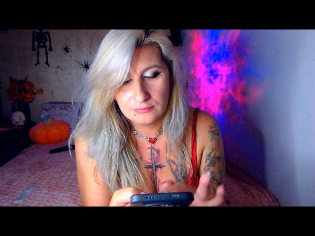 LilithGreen live cam on BongaCams