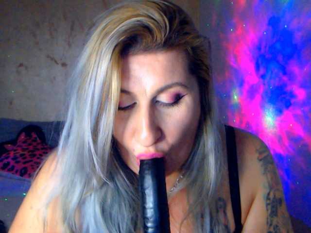 go to chat with LilithGreen