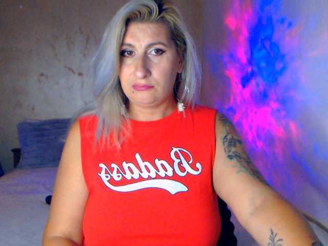 LilithGreen live webcam show