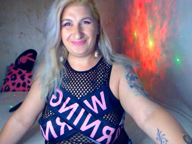 LilithGreen live cam on BongaCams