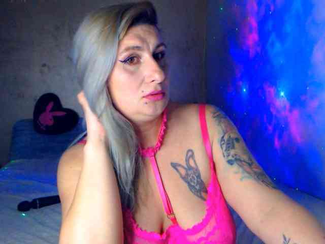 LilithGreen webcam
