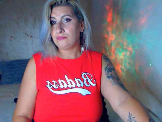 LilithGreen webcam