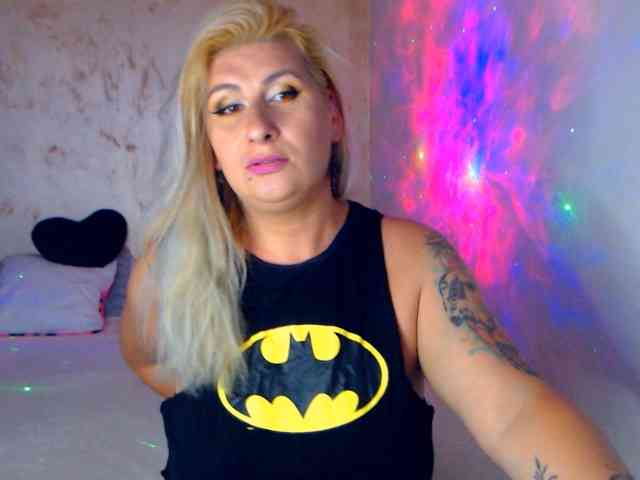 LilithGreen webcam