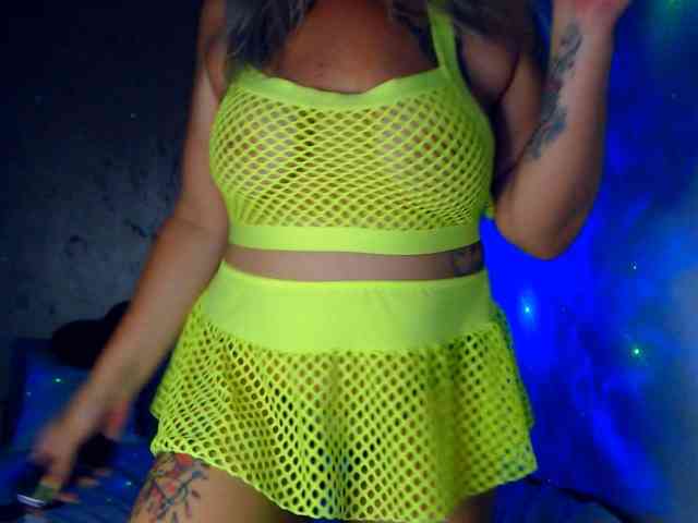 LilithGreen webcam
