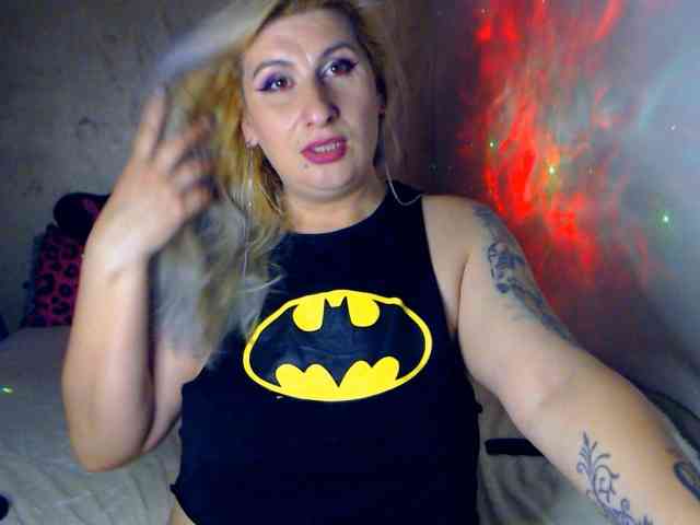 LilithGreen webcam