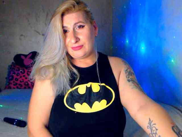 LilithGreen webcam