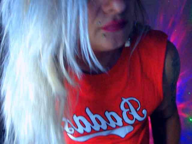 LilithGreen webcam