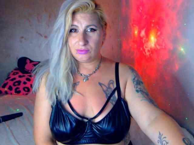 LilithGreen webcam