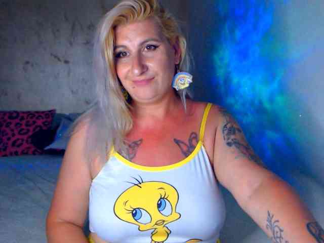 LilithGreen webcam