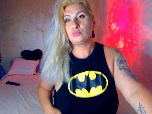LilithGreen webcam
