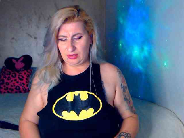 LilithGreen webcam