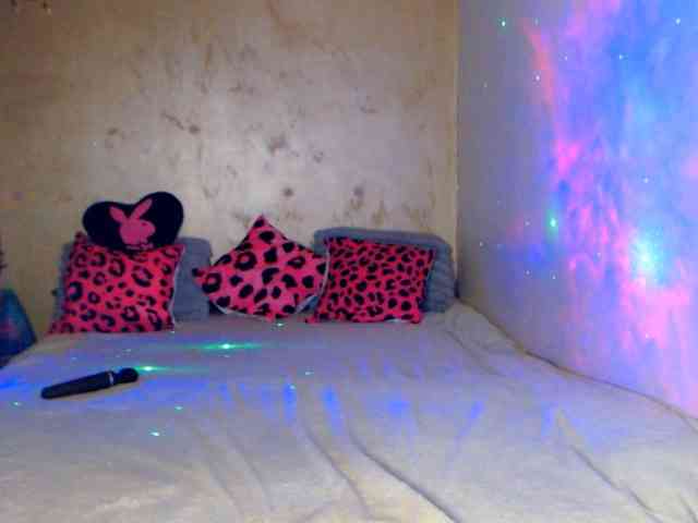 LilithGreen webcam