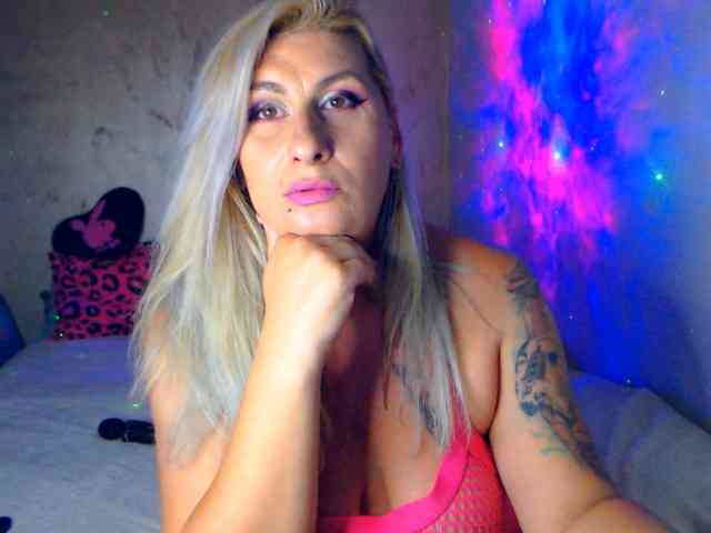 LilithGreen webcam