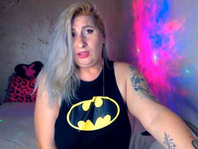 LilithGreen webcam