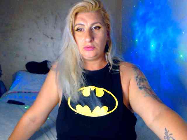 LilithGreen webcam