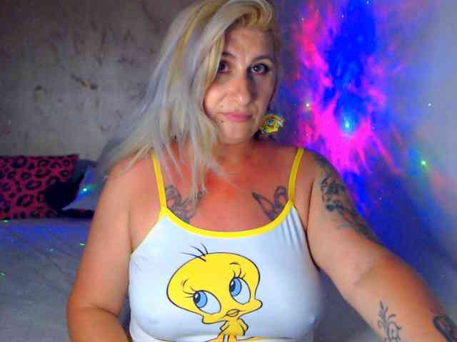 LilithGreen webcam