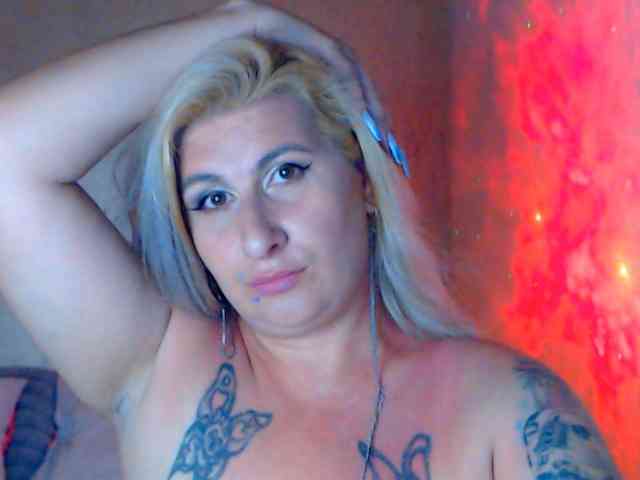 LilithGreen webcam