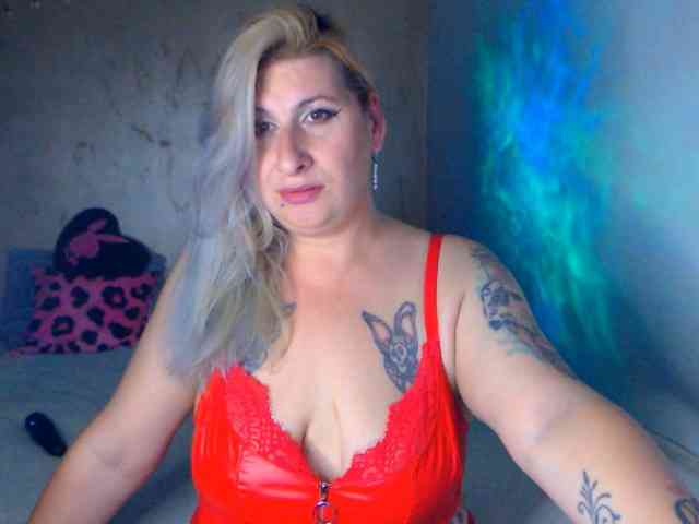 LilithGreen webcam