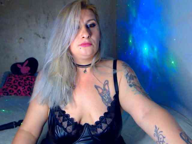 LilithGreen webcam