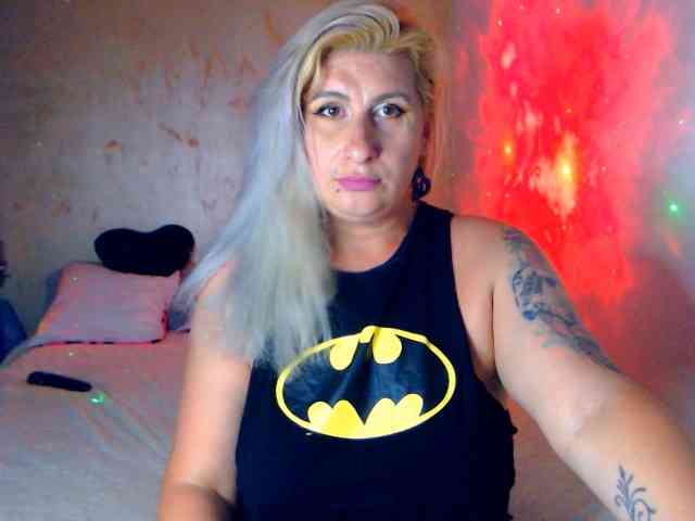 LilithGreen webcam