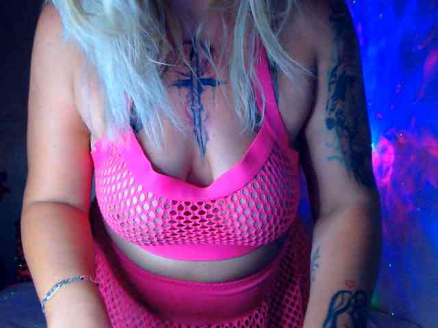 LilithGreen webcam