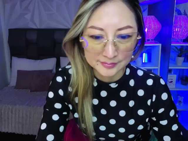 EvelynnMiller live cam preview