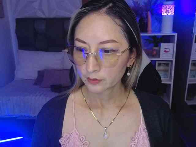 EvelynnMiller webcam