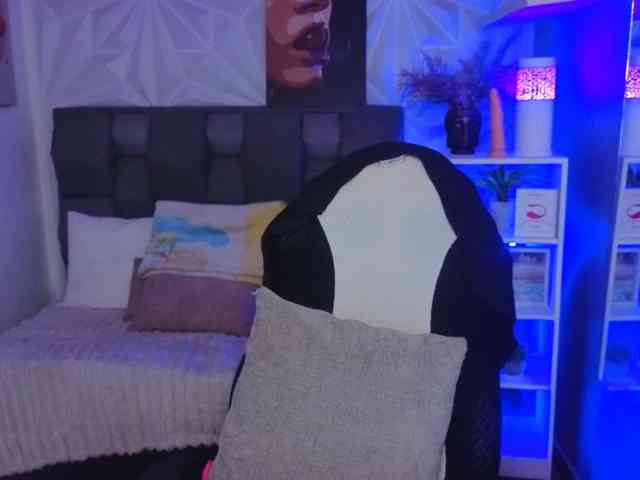 EvelynnMiller webcam