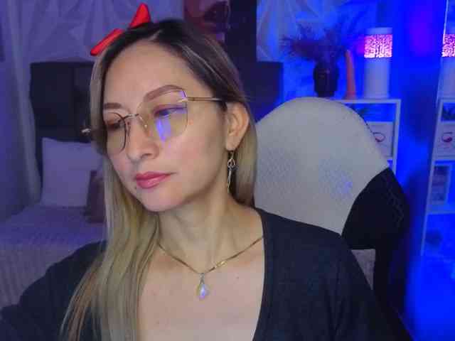 EvelynnMiller webcam