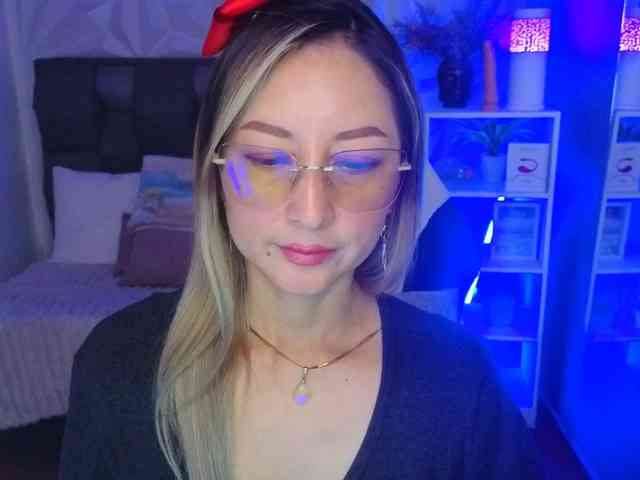 EvelynnMiller webcam