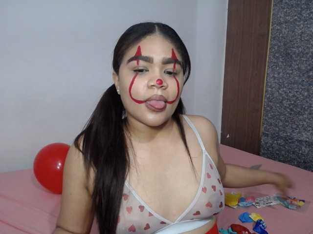 2moonsfulloflove live cam on BongaCams