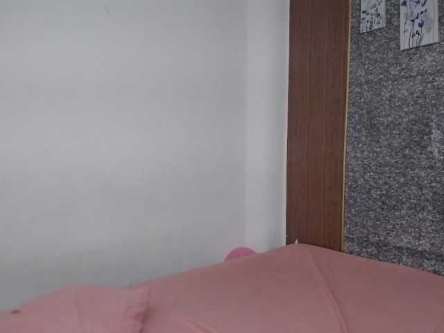 2moonsfulloflove live cam on BongaCams