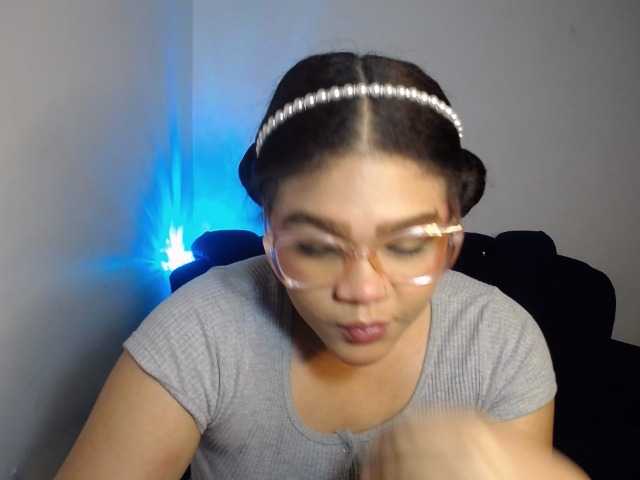 2moonsfulloflove live cam on BongaCams