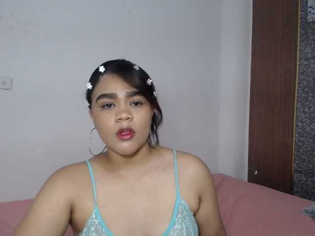 2moonsfulloflove live cam on BongaCams