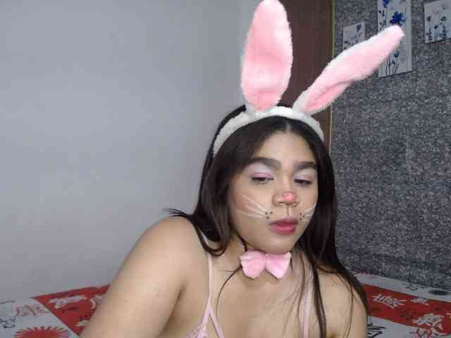 Issabella2002 webcam