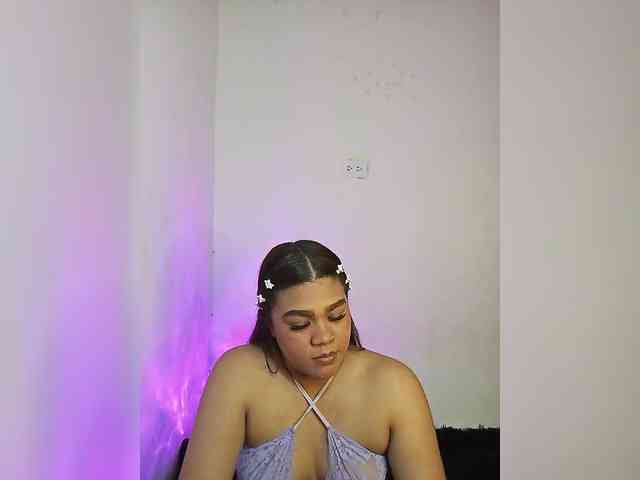 Issabella2002 webcam