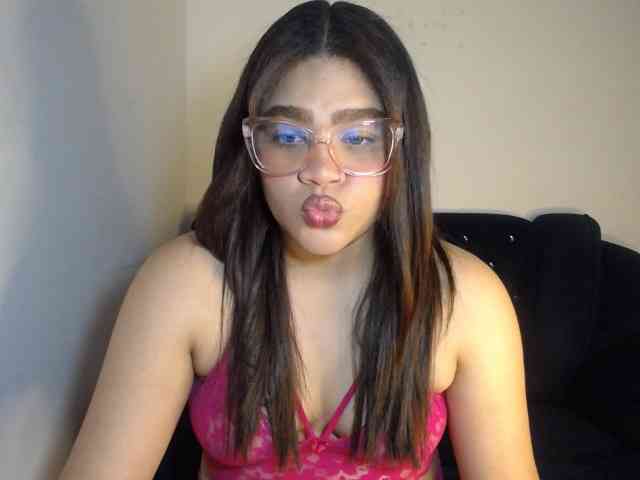 Issabella2002 webcam