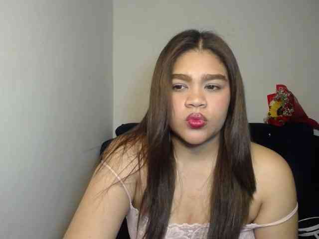 Issabella2002 webcam
