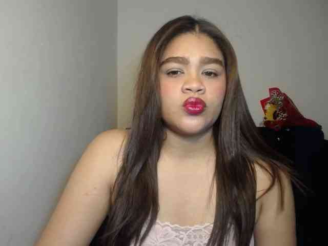 Issabella2002 webcam