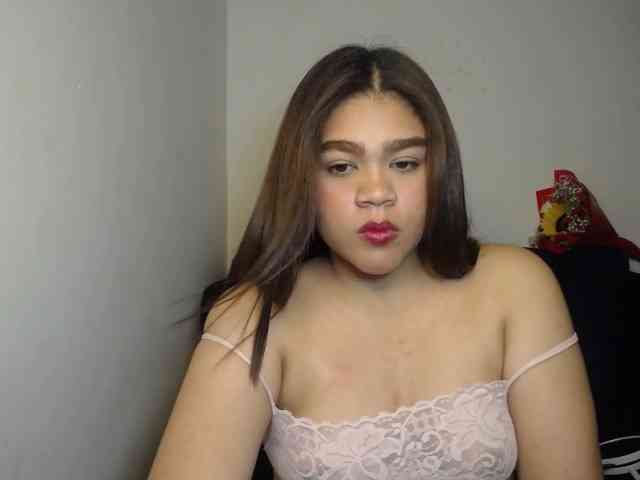 Issabella2002 webcam